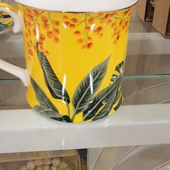 Set of 4 Mugs, Assorted Designs, Made of Bone China by Grace Teaware - Picture 8 of 8